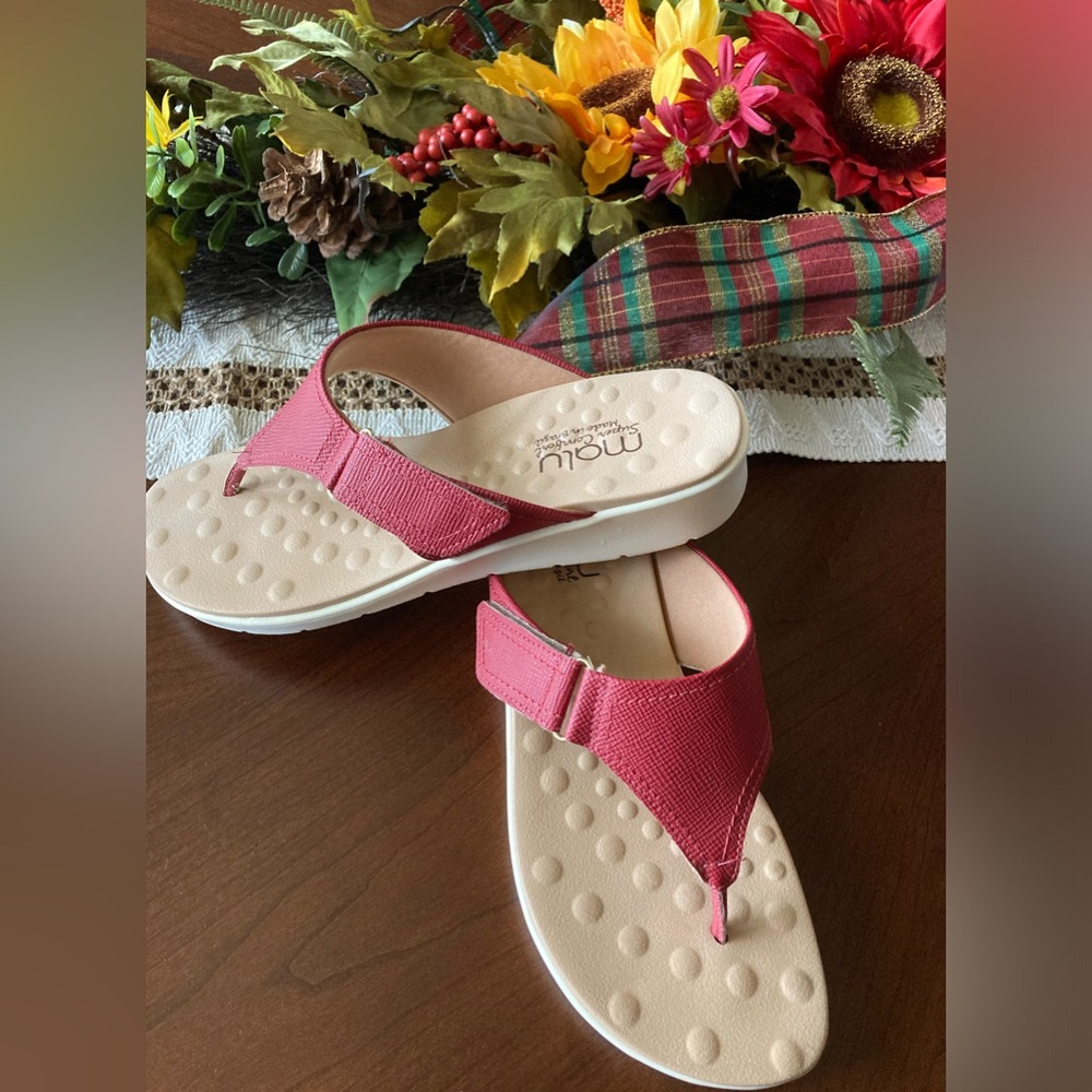 Malu Super Comfort Red Flip Flop Sandals - Picture 2 of 11